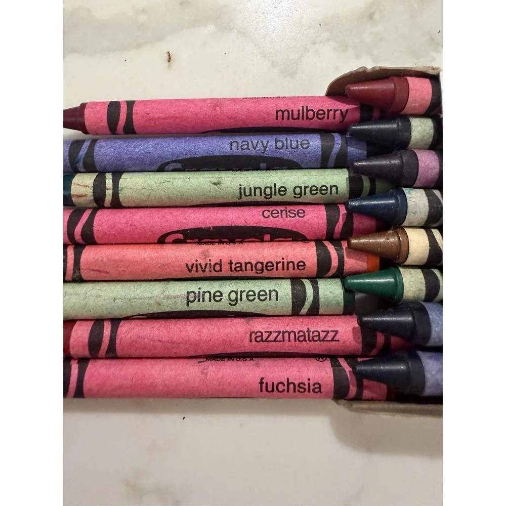Vintage Crayola 96 99 Retired Crayons Binney Smith Dandelion Indian Red Thistle
